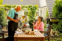 Cobb Pro Premier Air Houtskoolbarbecue - Grijs -Camping Verkoopwinkel 1267 1900 p1090050 met rook 25