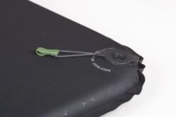 Exped SIM 3.8 LW Zelfopblazende Slaapmat -Camping Verkoopwinkel 1267 1900 sim black close 1