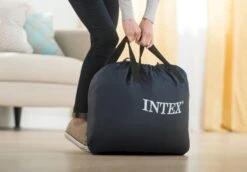 Intex Supreme Air Flow Luchtbed - Queensize - Ingebouwde Elektrische Pomp -Camping Verkoopwinkel 1320 1900 64490 inuse2 2020 300