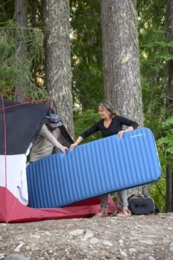 Therm-A-Rest MondoKing 3D 11.0 L Zelfopblazende Slaapmat -Camping Verkoopwinkel 1900 1267 2022 cascade summer carcamp washington rinckenberger 4443