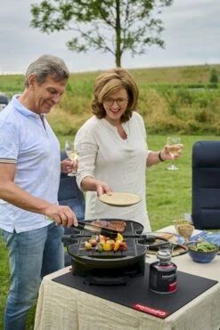 NomadiQ Draagbare Gasbarbecue - Zwart -Camping Verkoopwinkel 1900 1267 mvd0748 1